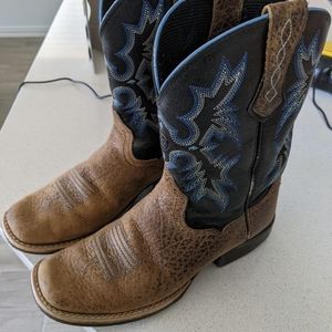Unisex boots